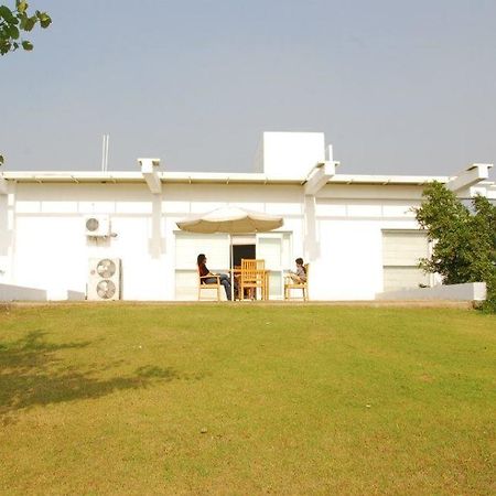 Aravli Vista Hotell Gurgaon Exteriör bild